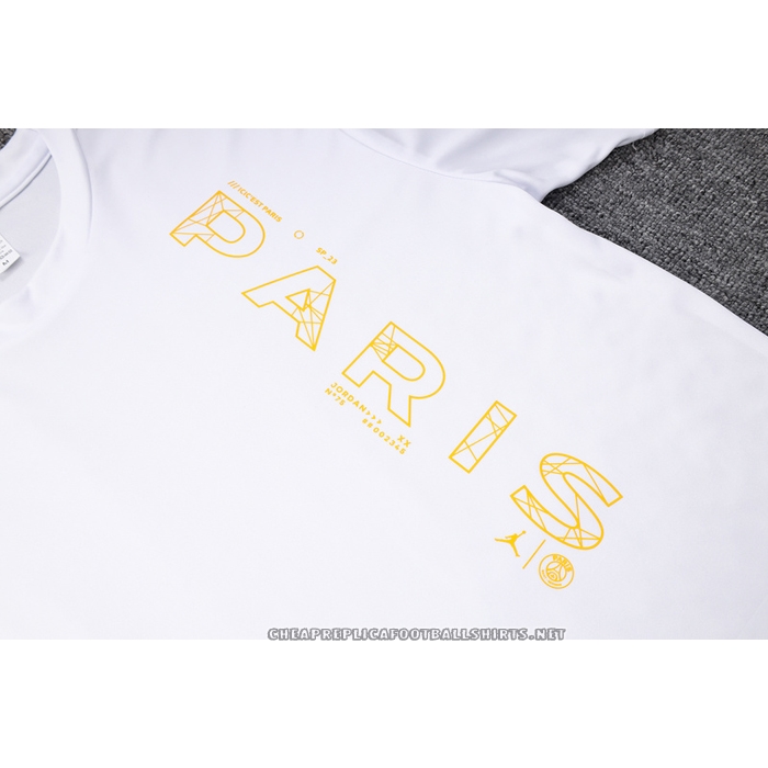 Tracksuit
 Paris Saint-Germain Jordan 2023-2024 Short Sleeve
 White
 - Shorts
